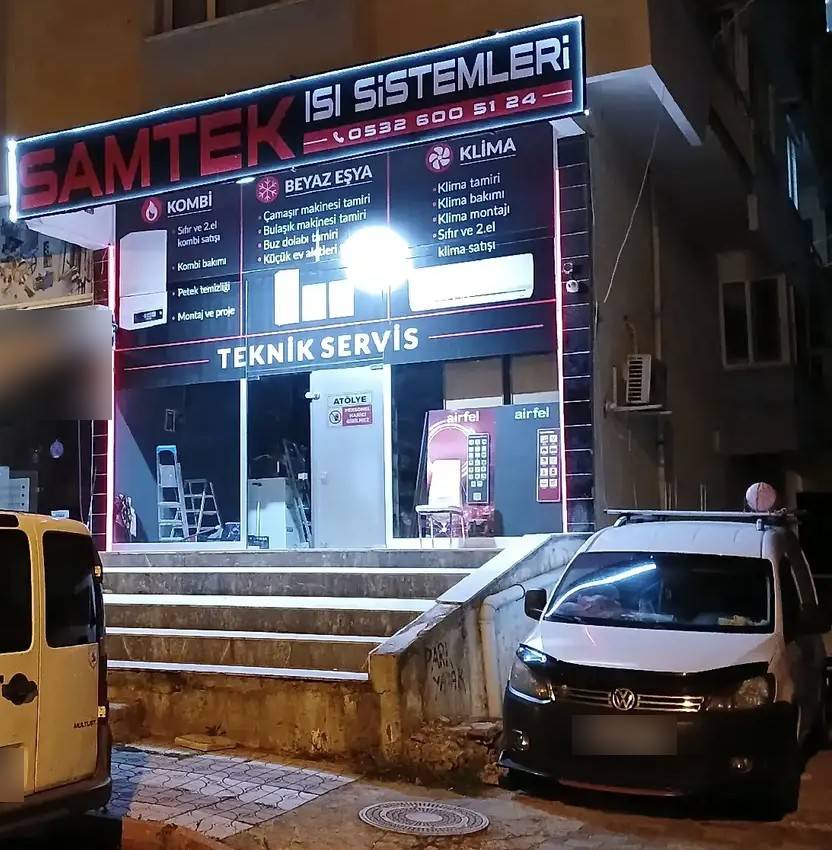 SAMTEK Isı Sistemleri dükkânının girişi ve ışıklı tabelası, Atakum, Samsun